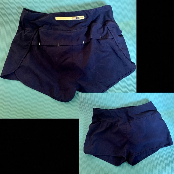 athletic shorts (2) - Picture 2 of 4